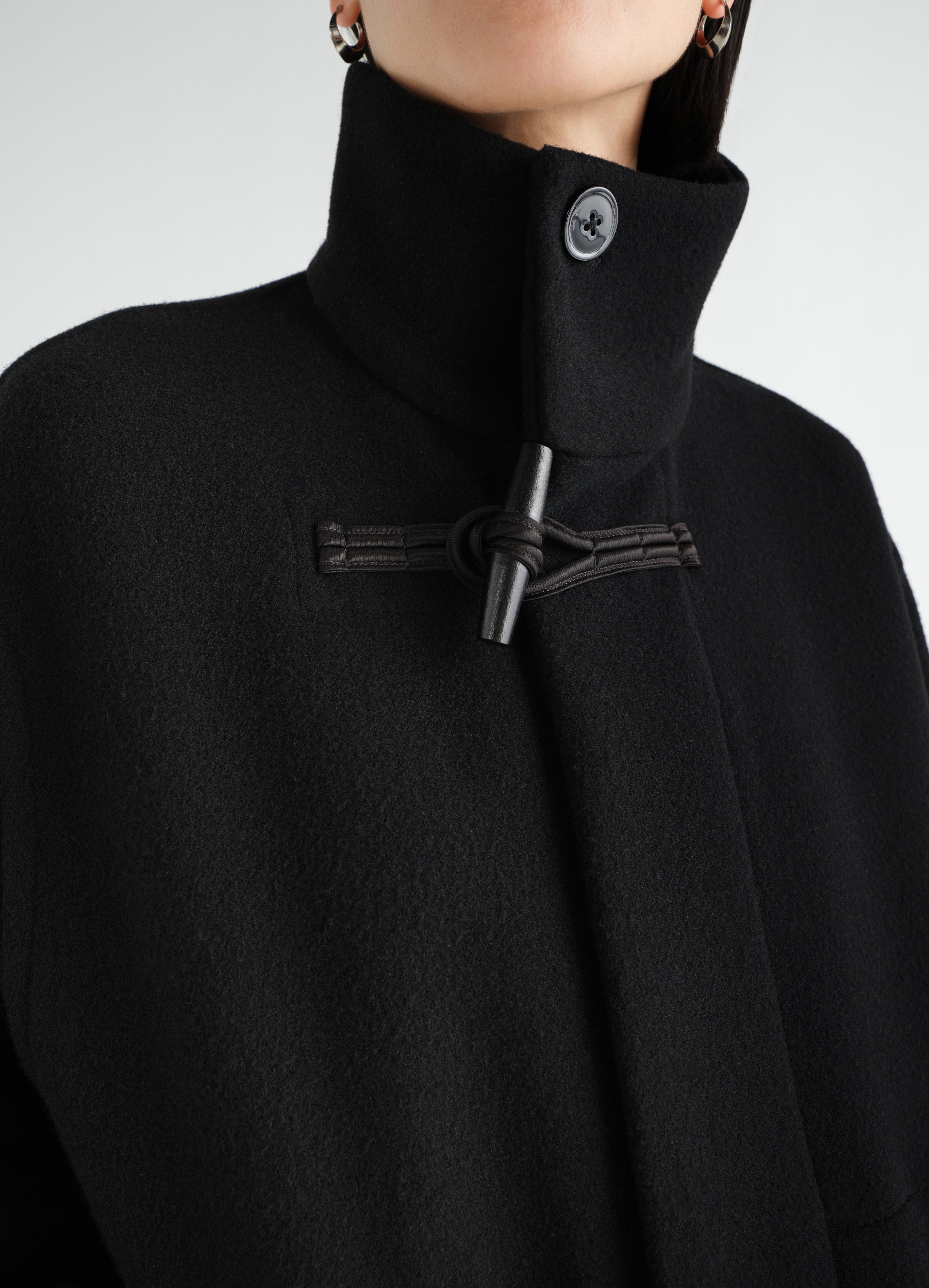 SHORT DUFFLE COAT IN WOOL - Black - Double Wool - Women | LEMAIRE