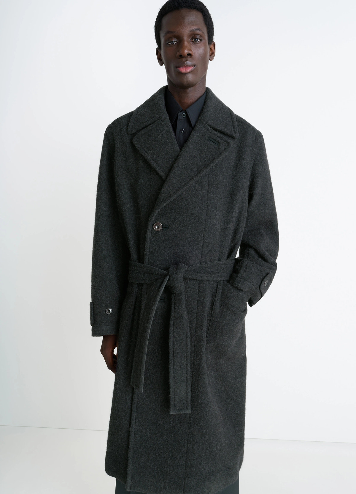 Soft coat in dark wool alpaca blend, model shot, half-body view double-breasted closure