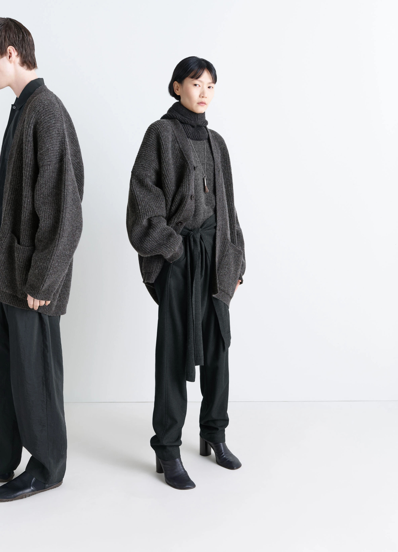 Ribbed shetland wool cardicoat in dark heather shetland wool, model shot, side angle oversized fit