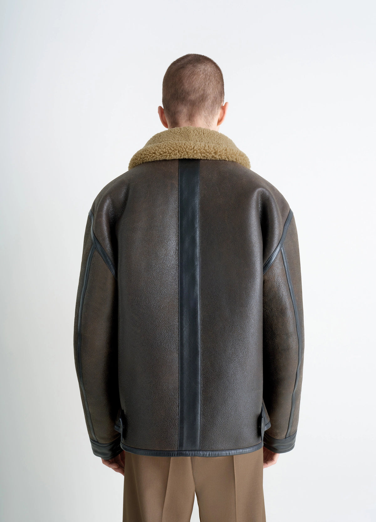 シアリングコート - Espresso - Shearling - メンズ | LEMAIRE