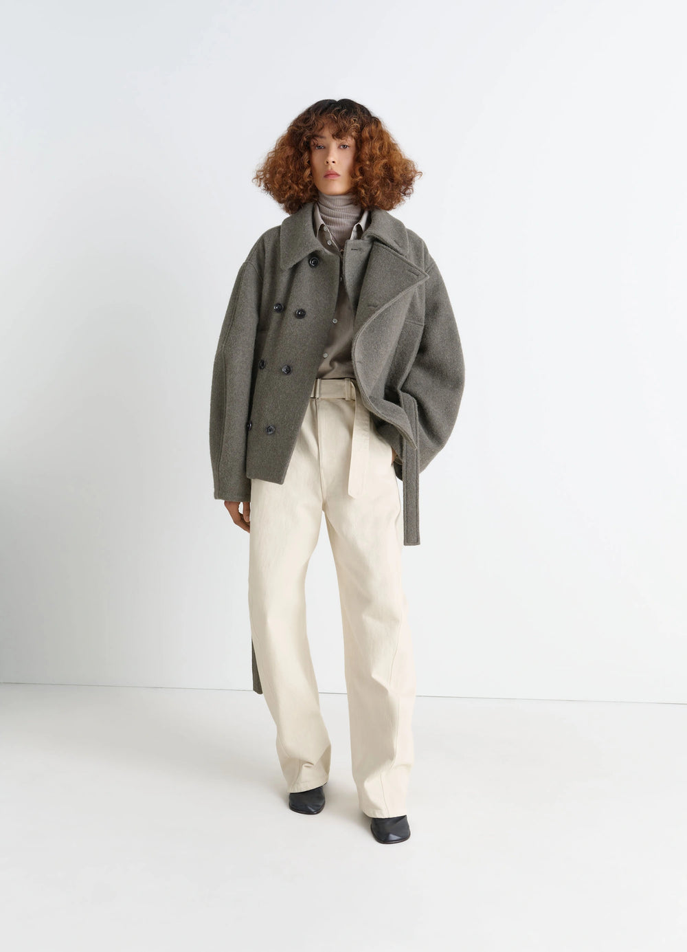 Short Asymmetrical Bathrobe Coat in Wool-Alpaca Blend, model shot, side view loose panel styling