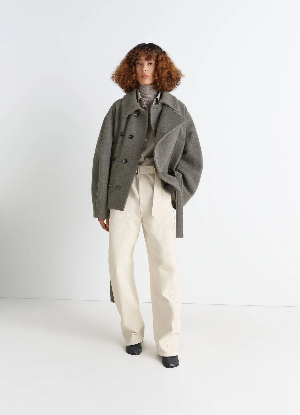 Short Asymmetrical Bathrobe Coat in Wool-Alpaca Blend, model shot, side view loose panel styling