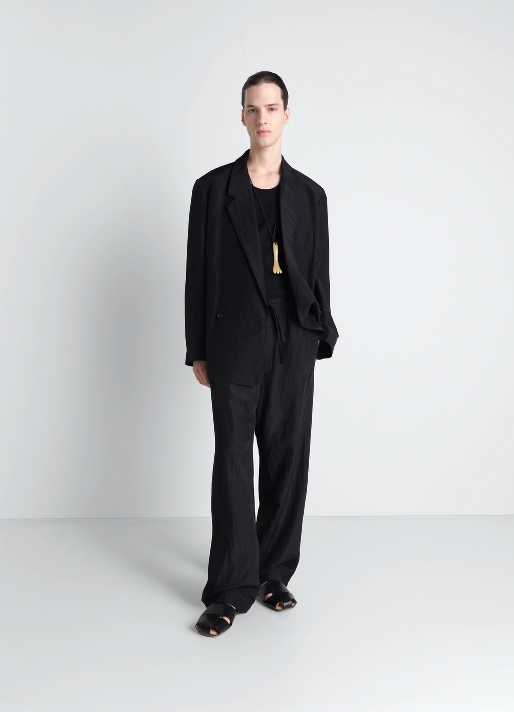 リネンビスコースのソフトテーラリングダブルブレストコート