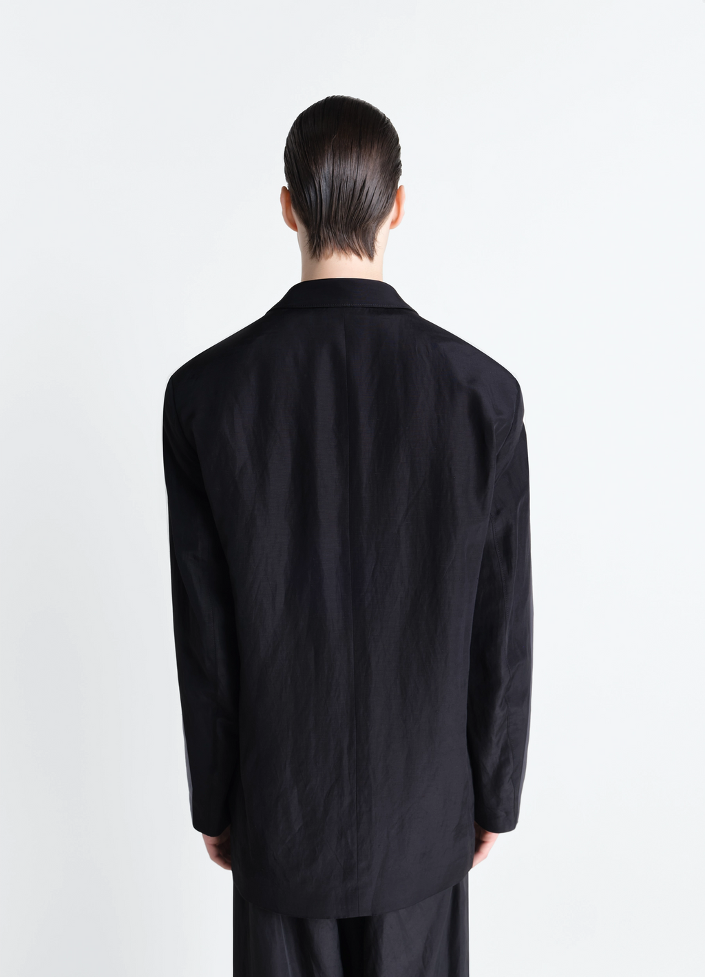 リネンビスコースのソフトテーラリングダブルブレストコート