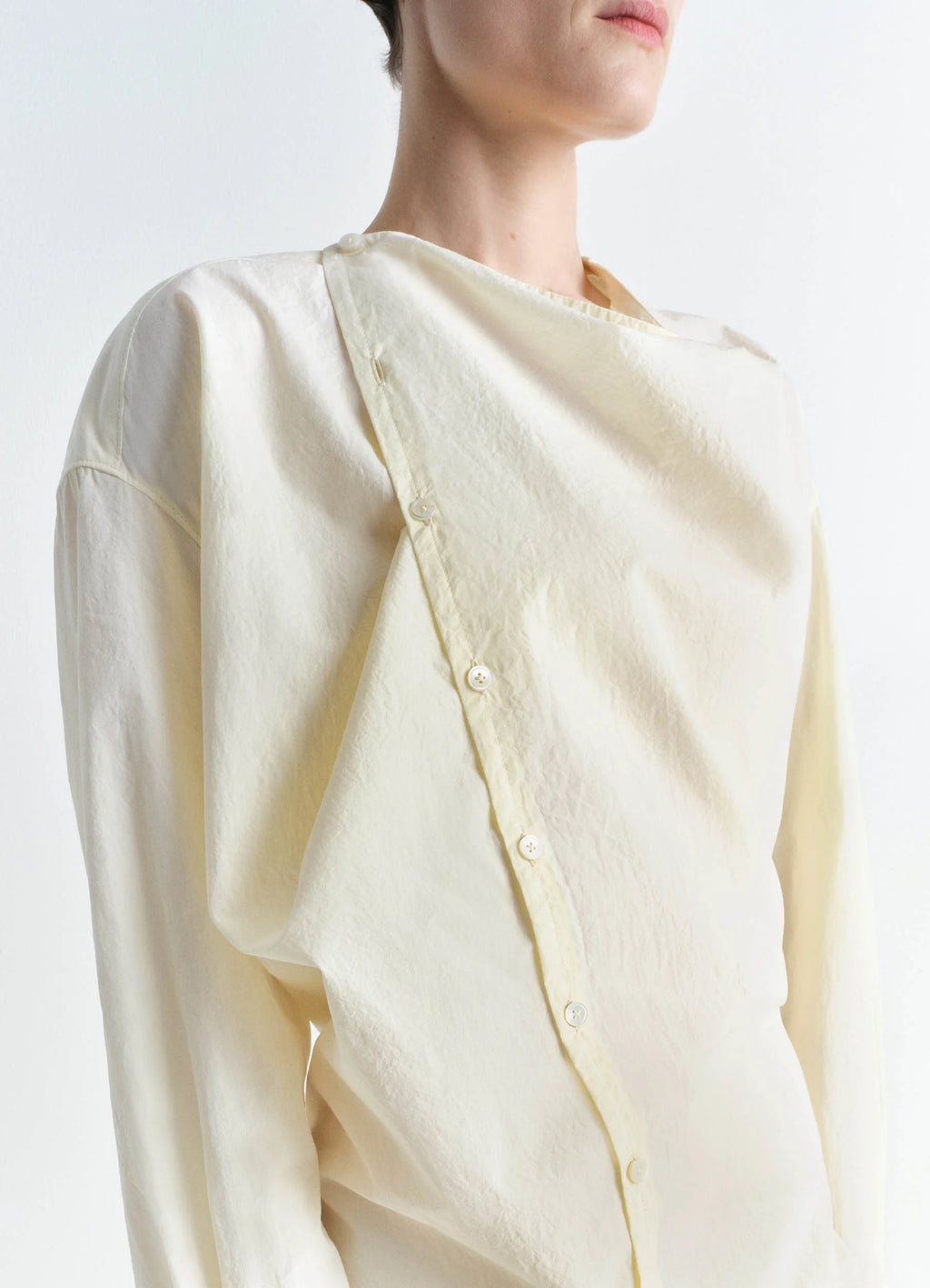 소프트 칼라 드레스