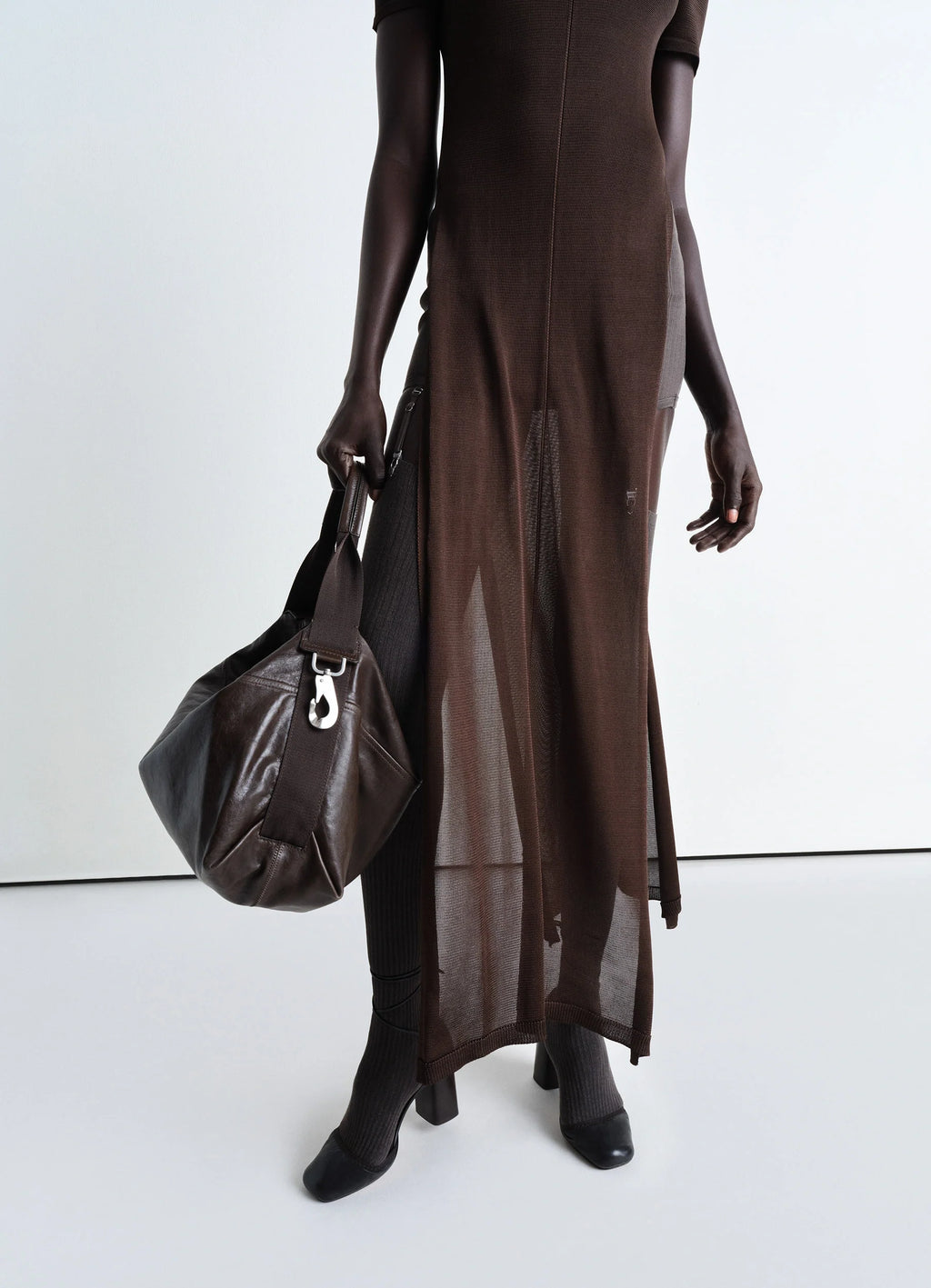 슬릿 컬럼 드레스