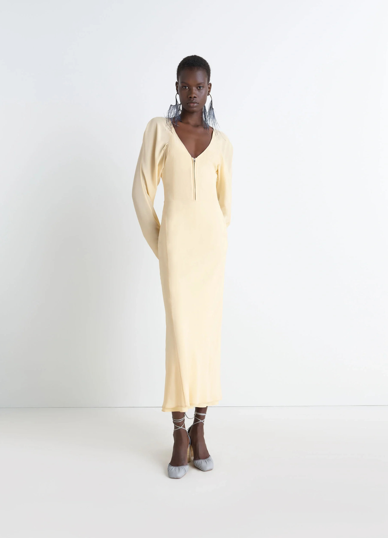 Bias cut dress in silk crepe de chine, model shot, front view body-hugging, bias cut