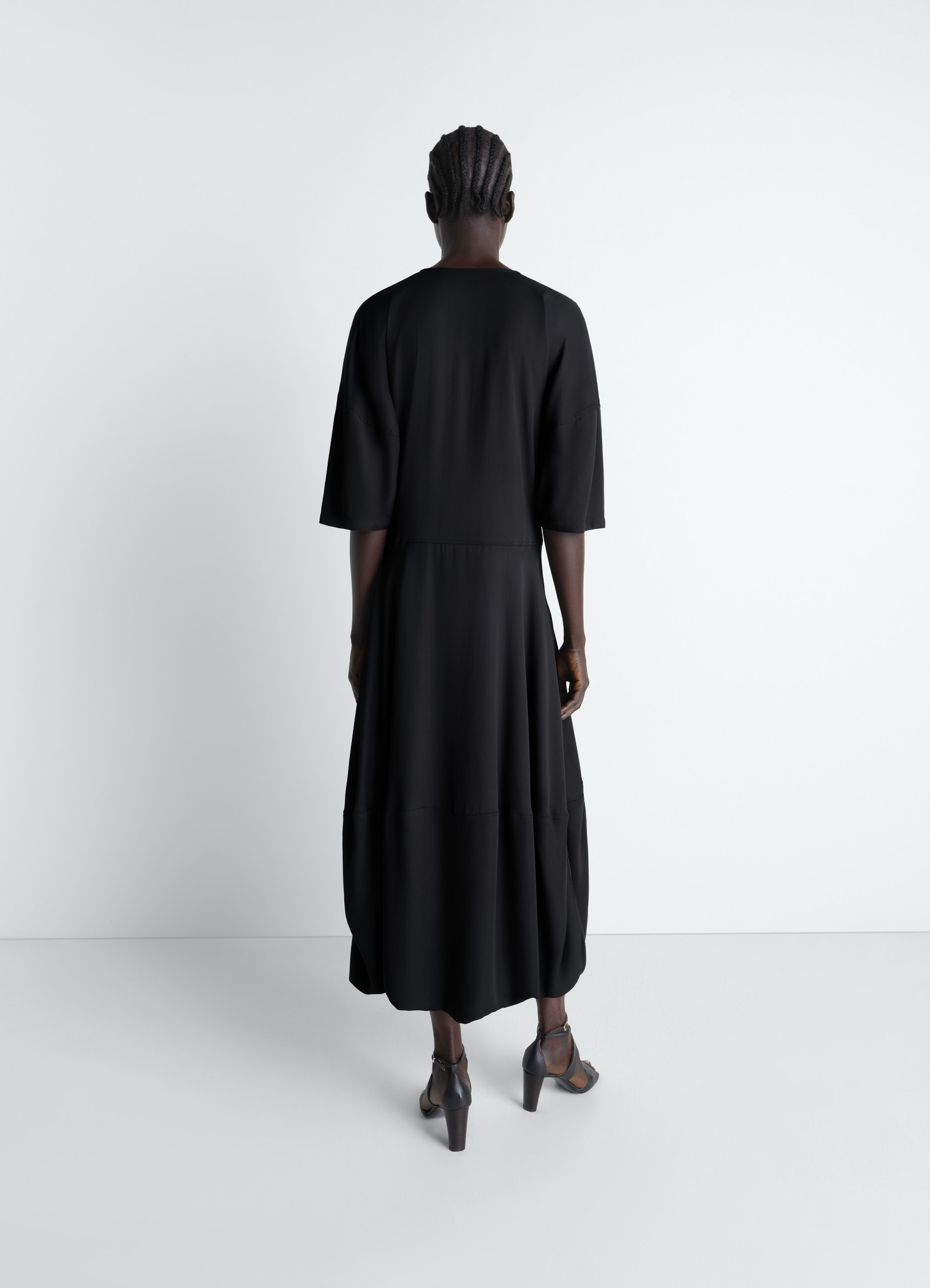 Balloon dress in crepe de chine viscose, model shot, back view long straight back