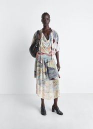 ZWEILAGIGES KLEID AUS MESH