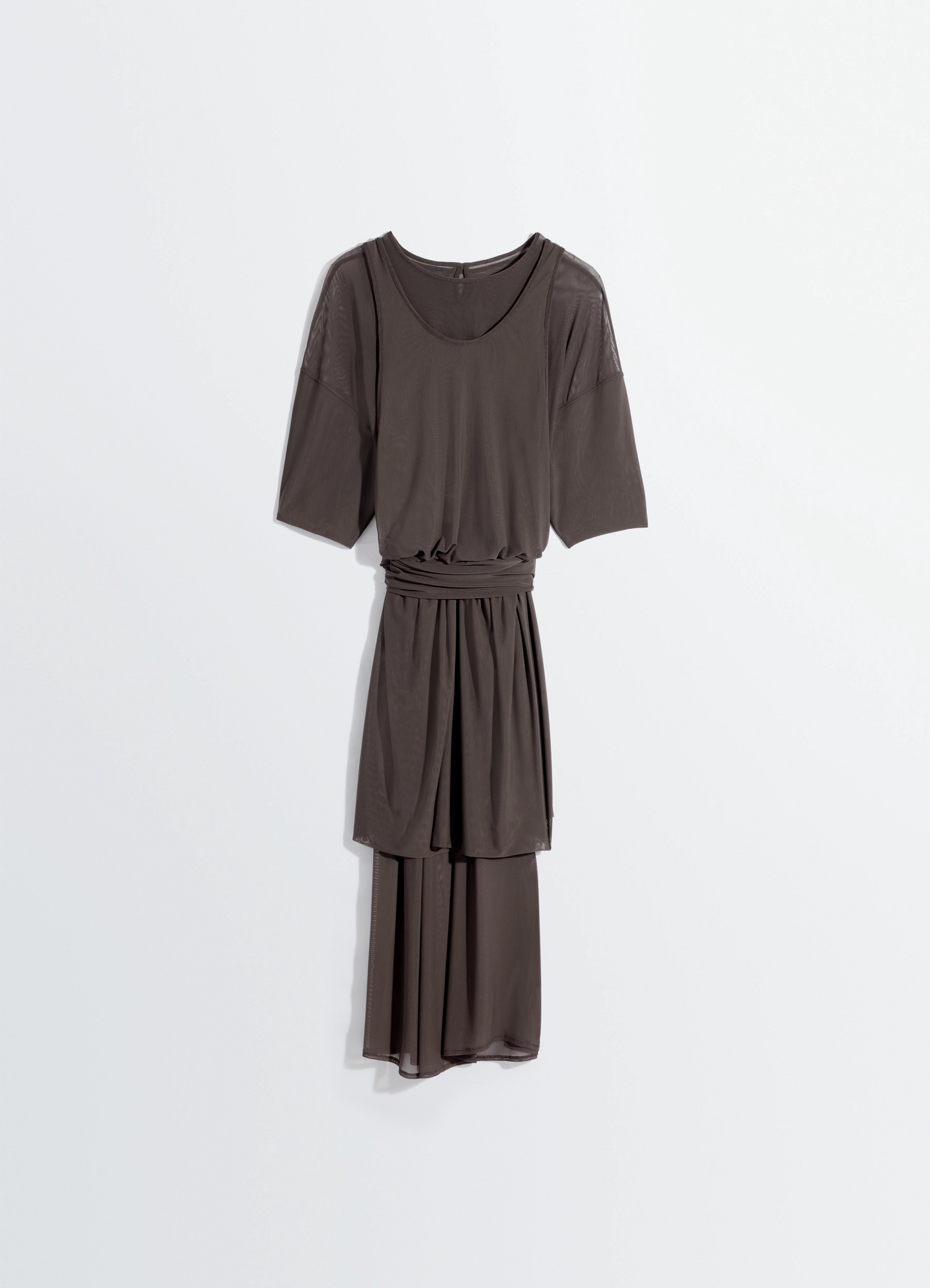 Double layer dress in mesh in transparent mesh, product shot, hanging side view short sleeve hanging flow