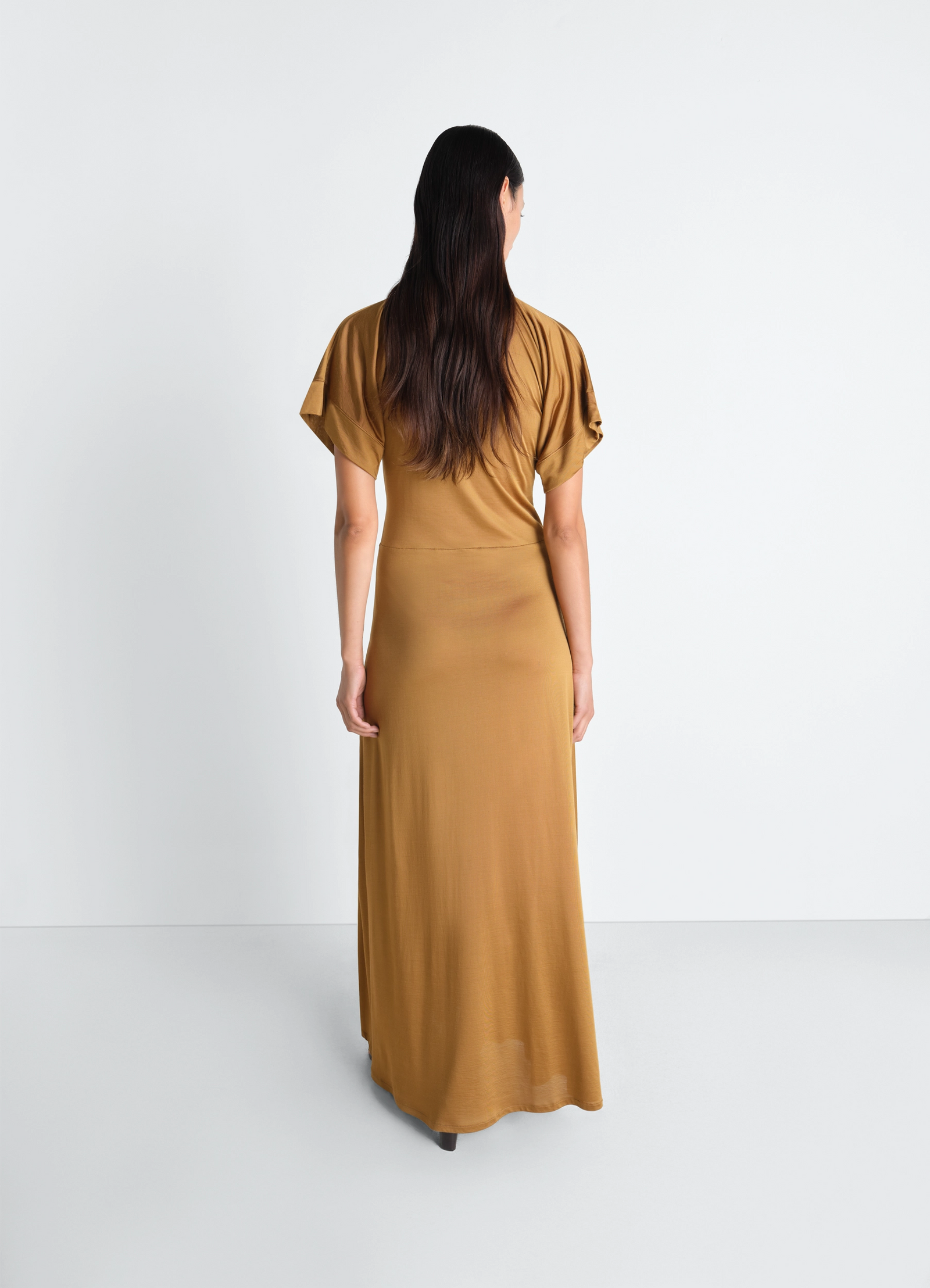 Zip dress in viscose cotton jersey in matte and sheen cotton-viscose, model shot, back view ankle-length, half sleeves
