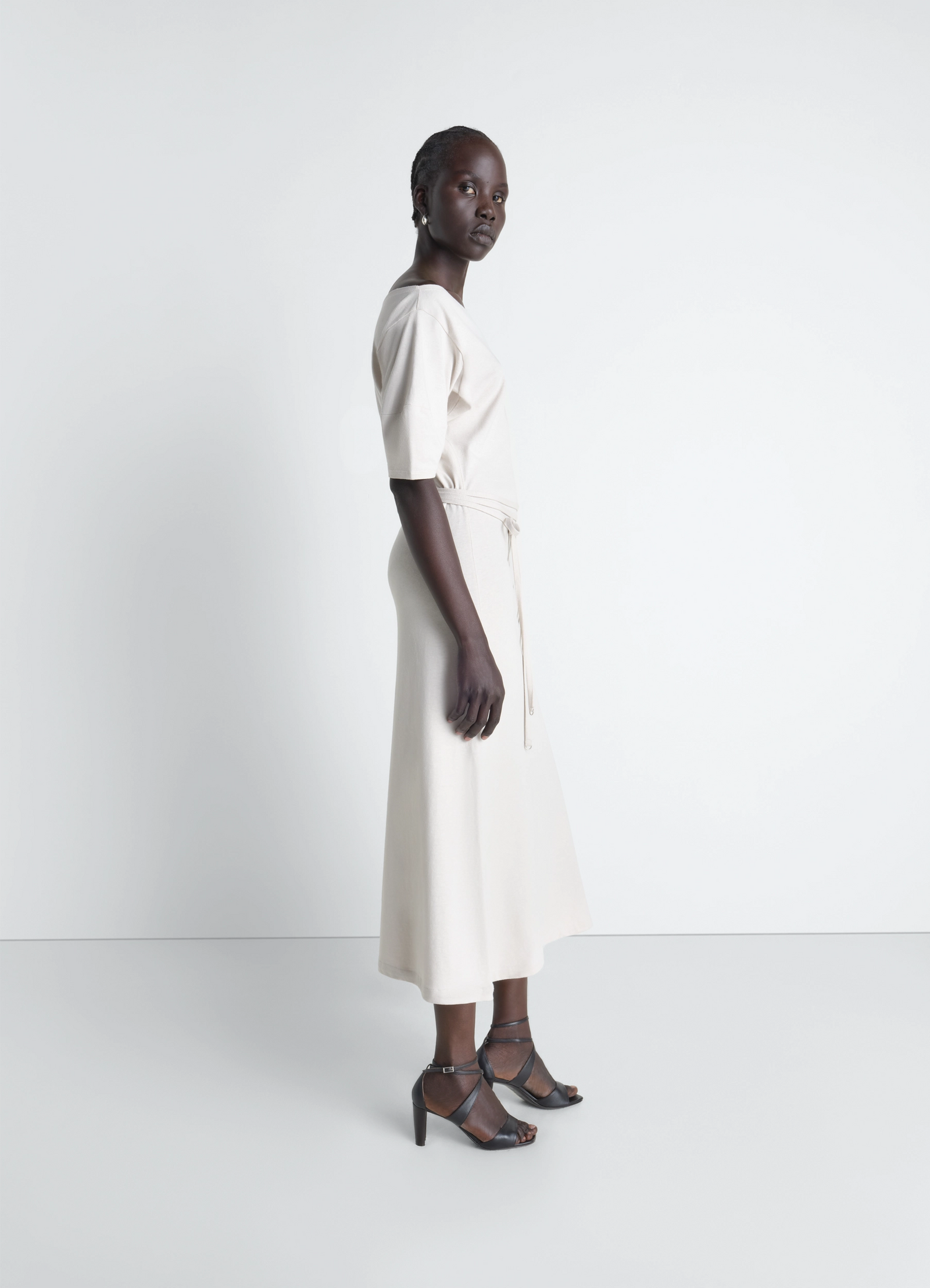 Off shoulder dress in jersey in thick cotton-and-linen jersey, model shot, side view mid-calf length