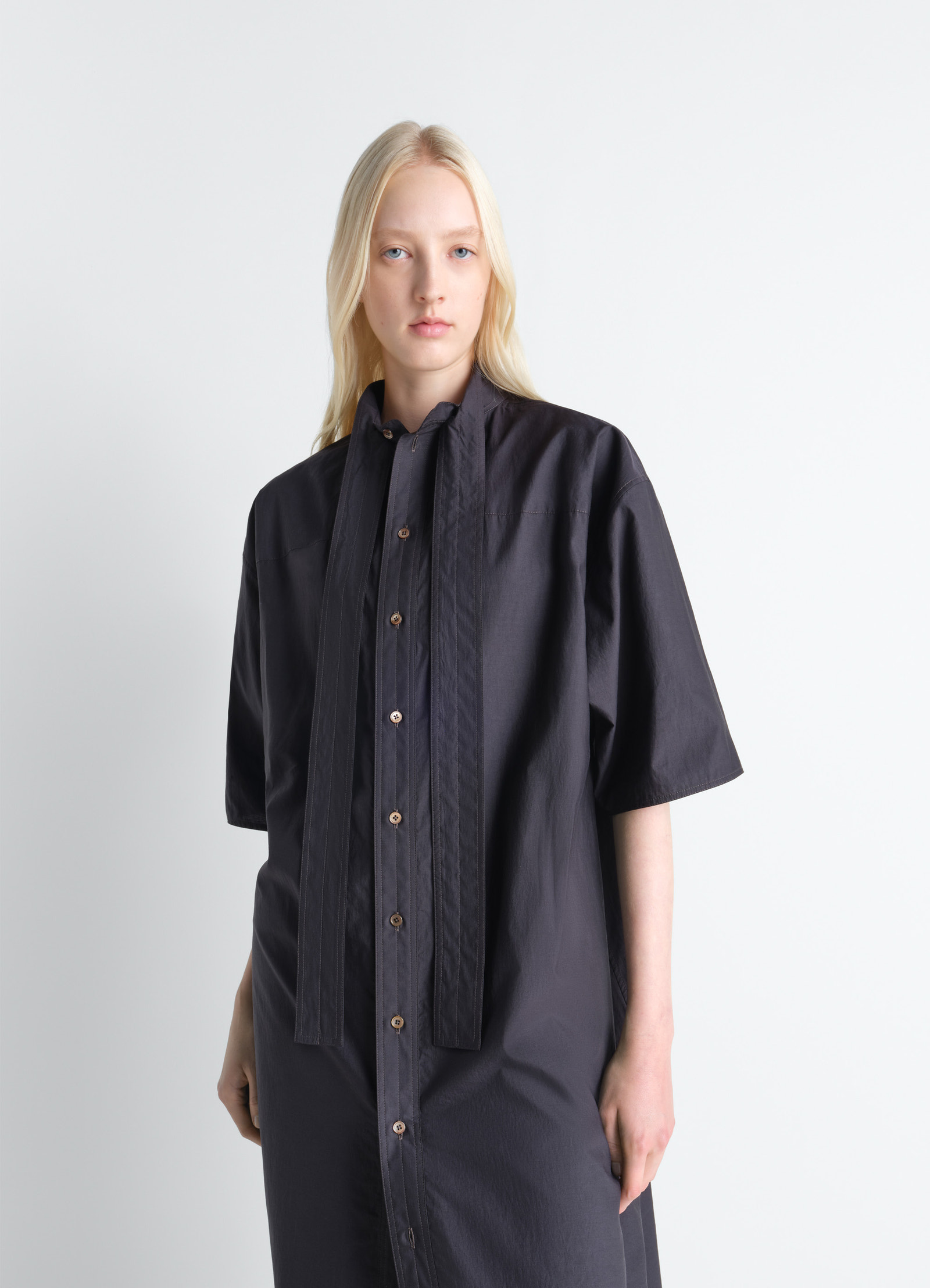 Reversible tube dress in washed cotton silk, model shot, close-up mid-length view button-front, short sleeve