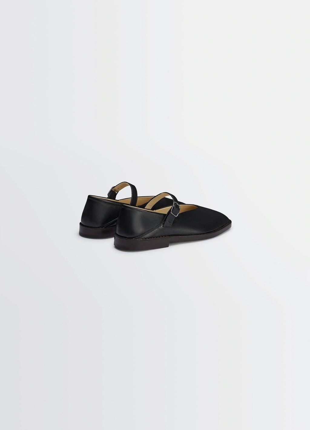 Ballerina Shoes in Black Nappa Lamb Leather, product shot, rear view tapered heel counter