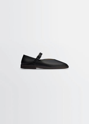Ballerina Shoes in Black Nappa Lamb Leather, product shot, Side view Strap detail