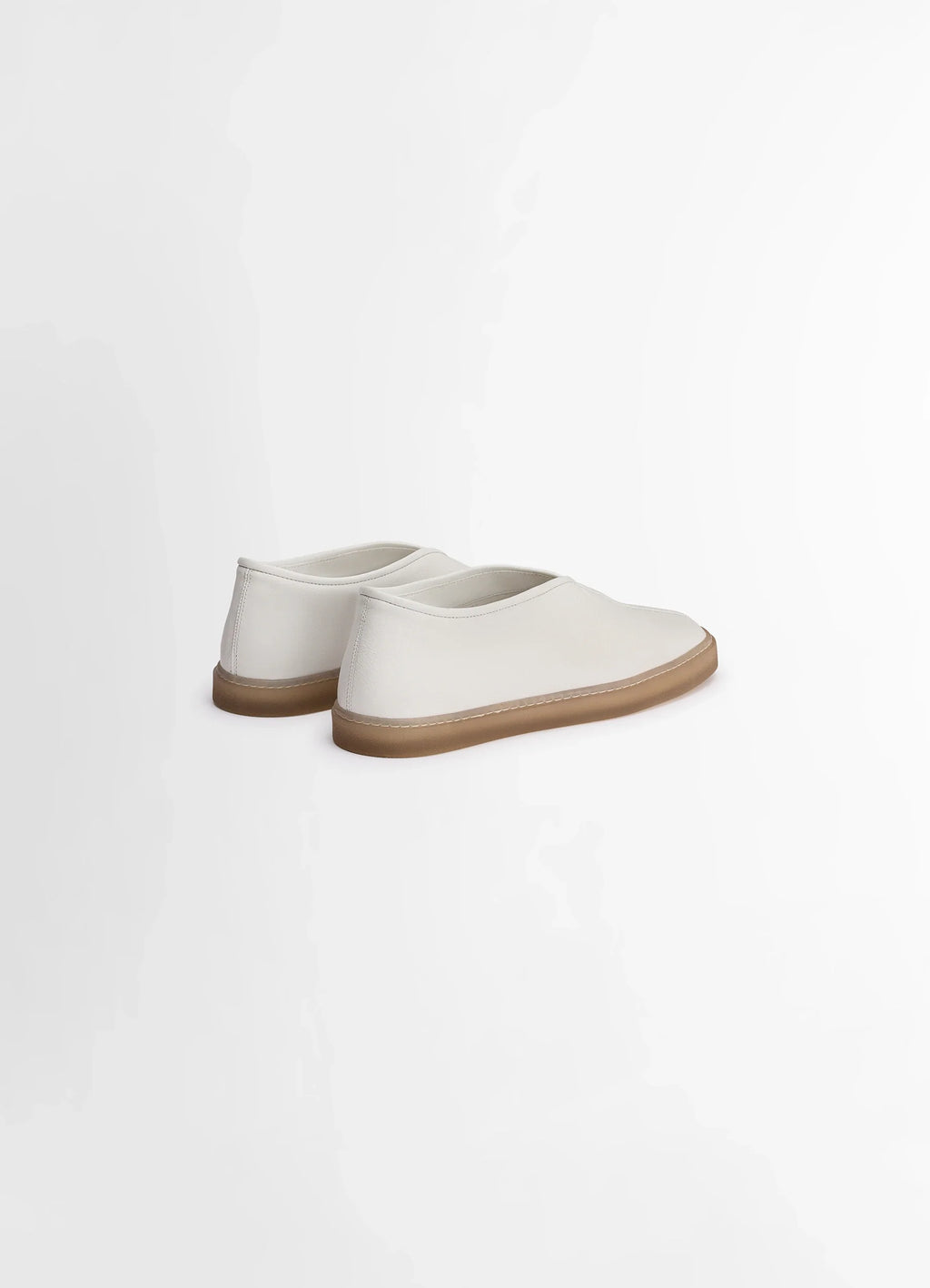 Lemaire Linoleum Piped Sneakers in Smooth Soft Cow Leather, product shot, rear angle shot minimalist heel design