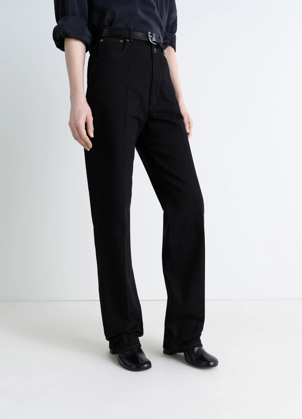 ANATOMIC BOOTS 80 in Glossy Vegetable-Tanned Leather, model shot, back view sleek fit