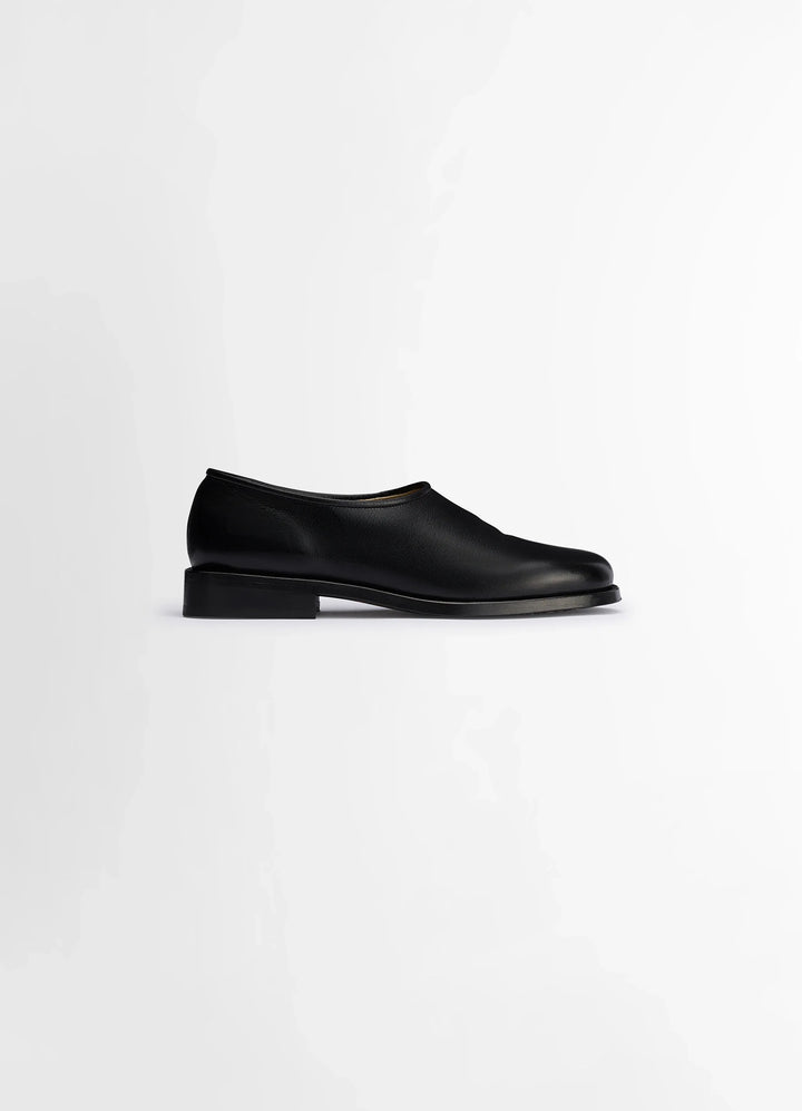 Lemaire Anatomic Slip On in Glossy Buffalo Leather, product shot, Side view Square stacked heel