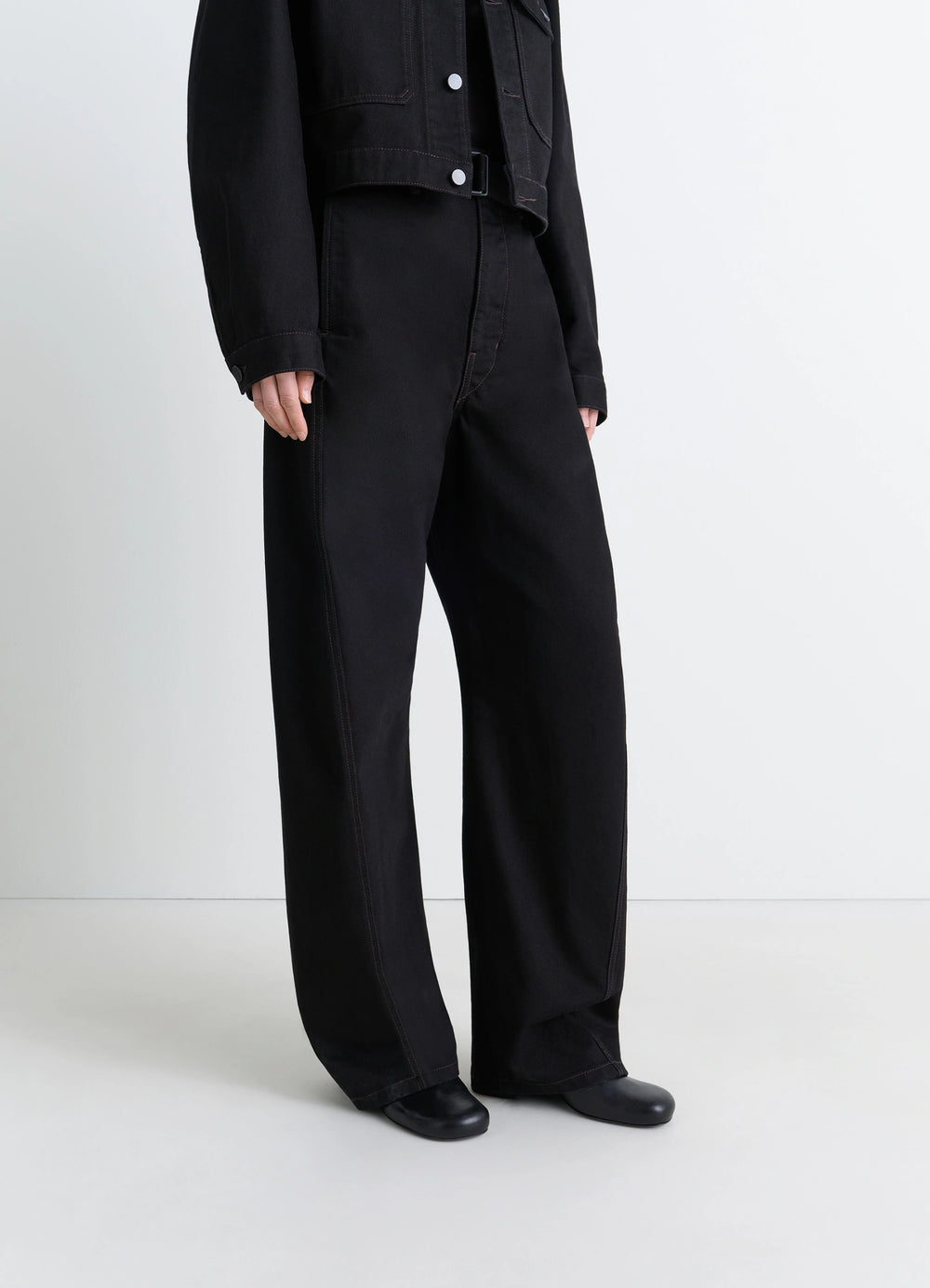 Anatomic Boots 55 in Glossy Vegetable-tanned Leather, model shot, bottom view ergonomic fit