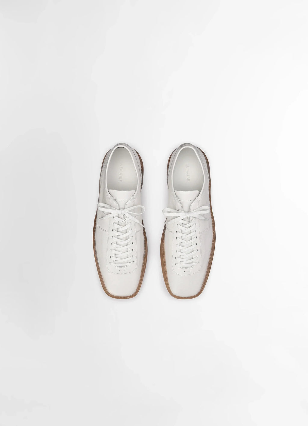 リノリウム レースアップ トレーナー