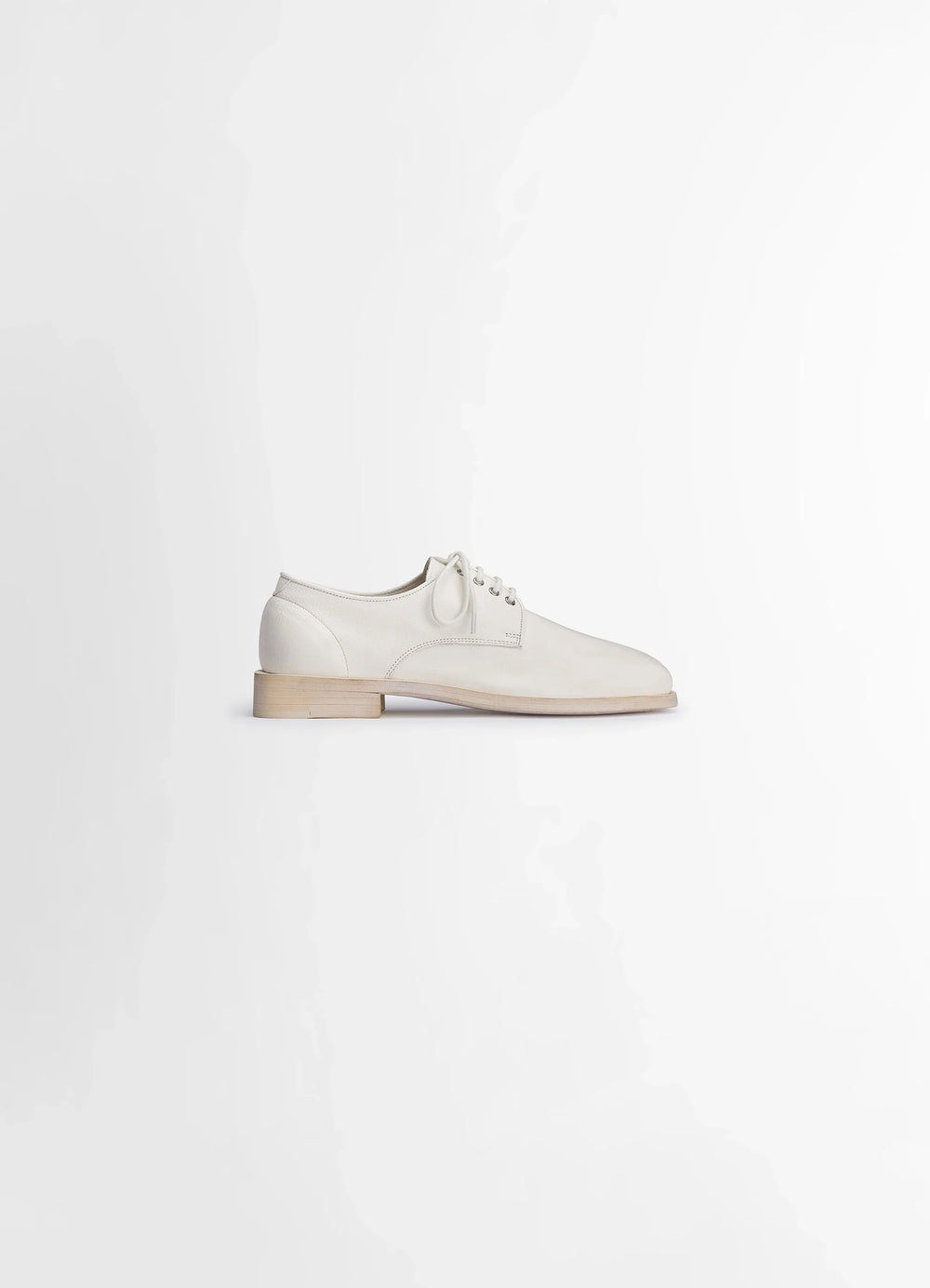 Anatomic Derbies in Soft Buffalo Grained Leather, product shot, Side view Unlined with square stacked heel