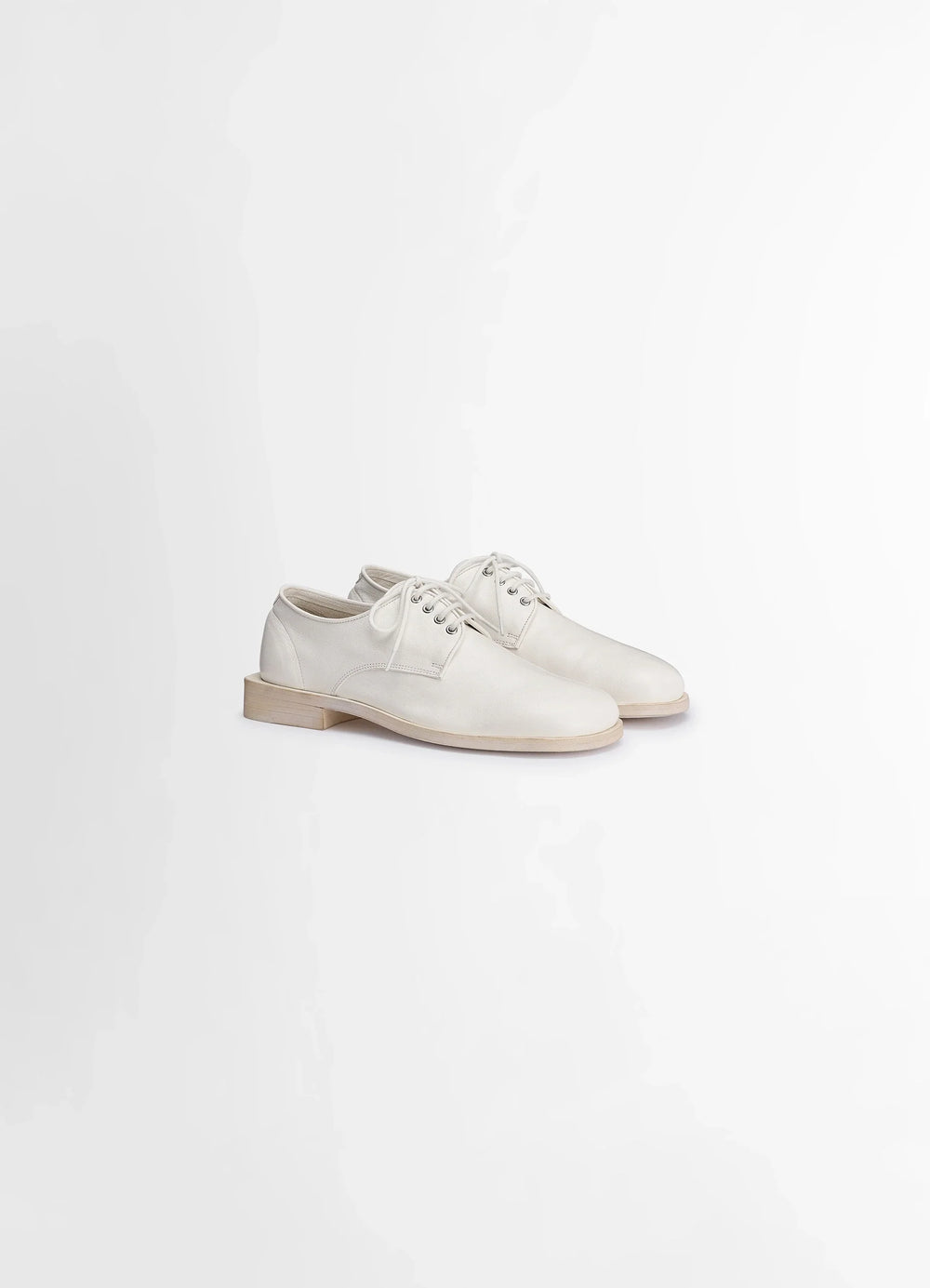 Anatomic Derbies in Soft Buffalo Grained Leather, product shot, three-quarter view lace-up with flat sole