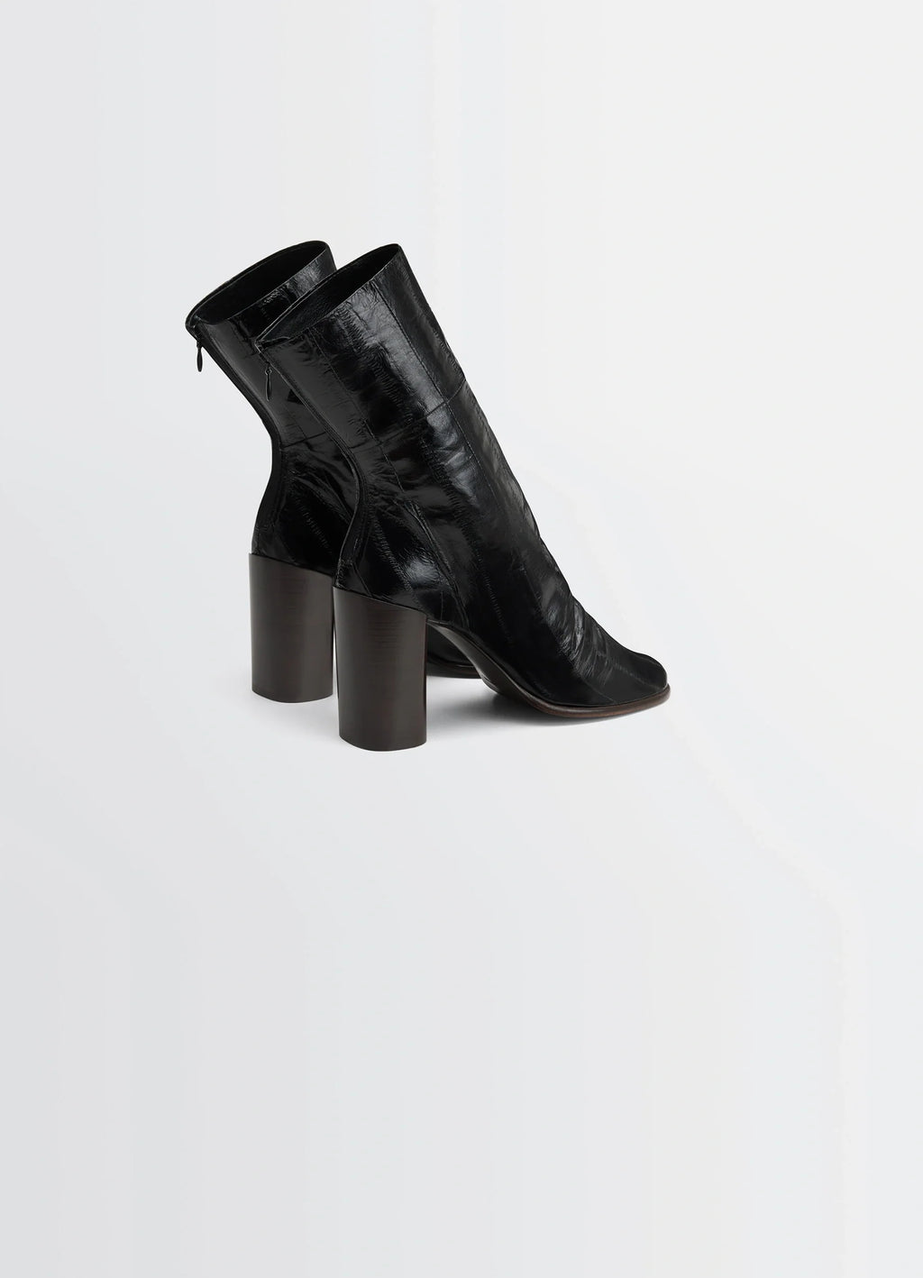 Glove Ankle Boots 80 in Eel Leather Black, product shot, back angled view zip closure detail