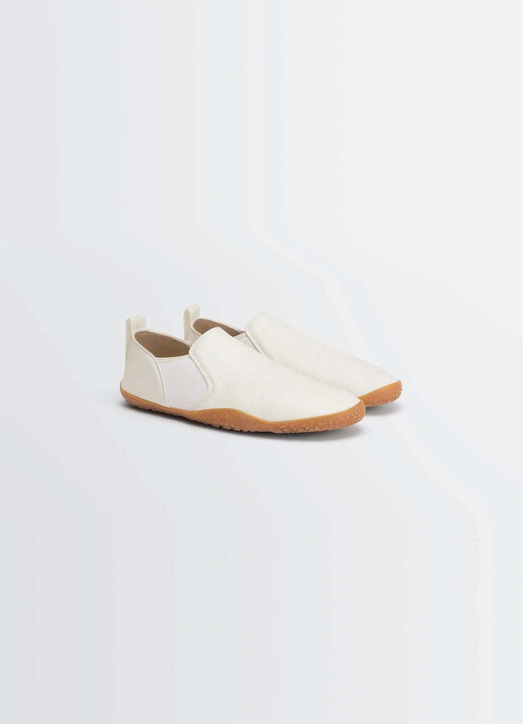 Vibram Glove Slip On in LWG Gold-certified nappa lamb leath, product shot, three-quarter view minimalist slip-on design