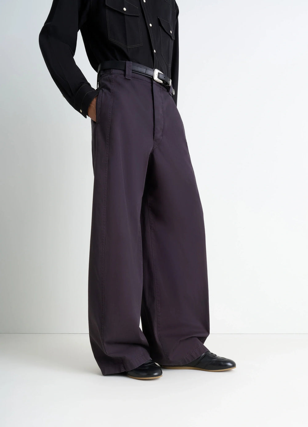 Vintage Running Sneakers in Black Nappa Lamb Leather, detail view 2 styling 2