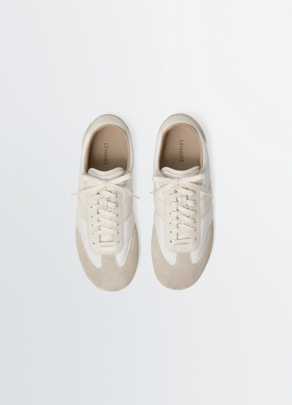 부드러운 스웨이드 가죽 러닝화