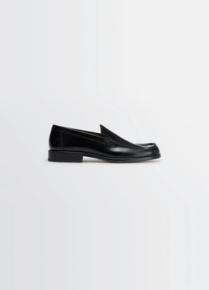 Inspired Formal Loafers in Shiny Smooth Black Leather, product shot, Side view Classic design