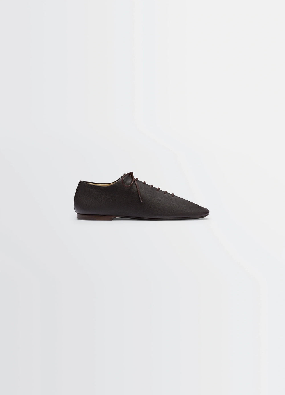 Souris Flat Classic Derbies in Washed Nappa Lambskin Leather, product shot, Side view Sleek flat design