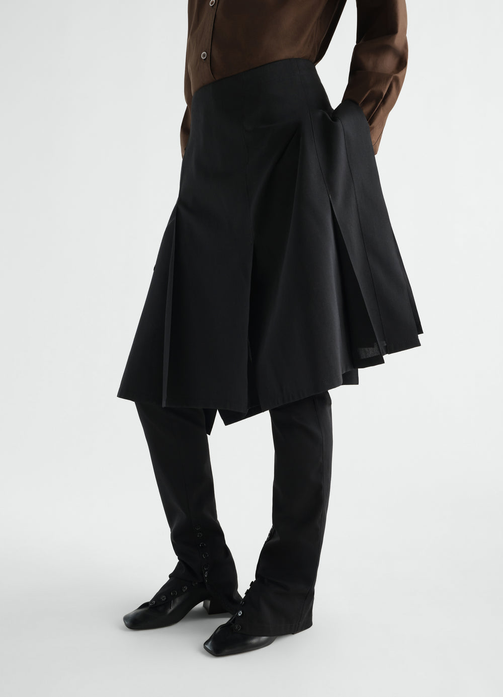 LEMAIRE black leather Souris Classic Derbies 55mm heel worn by model side view