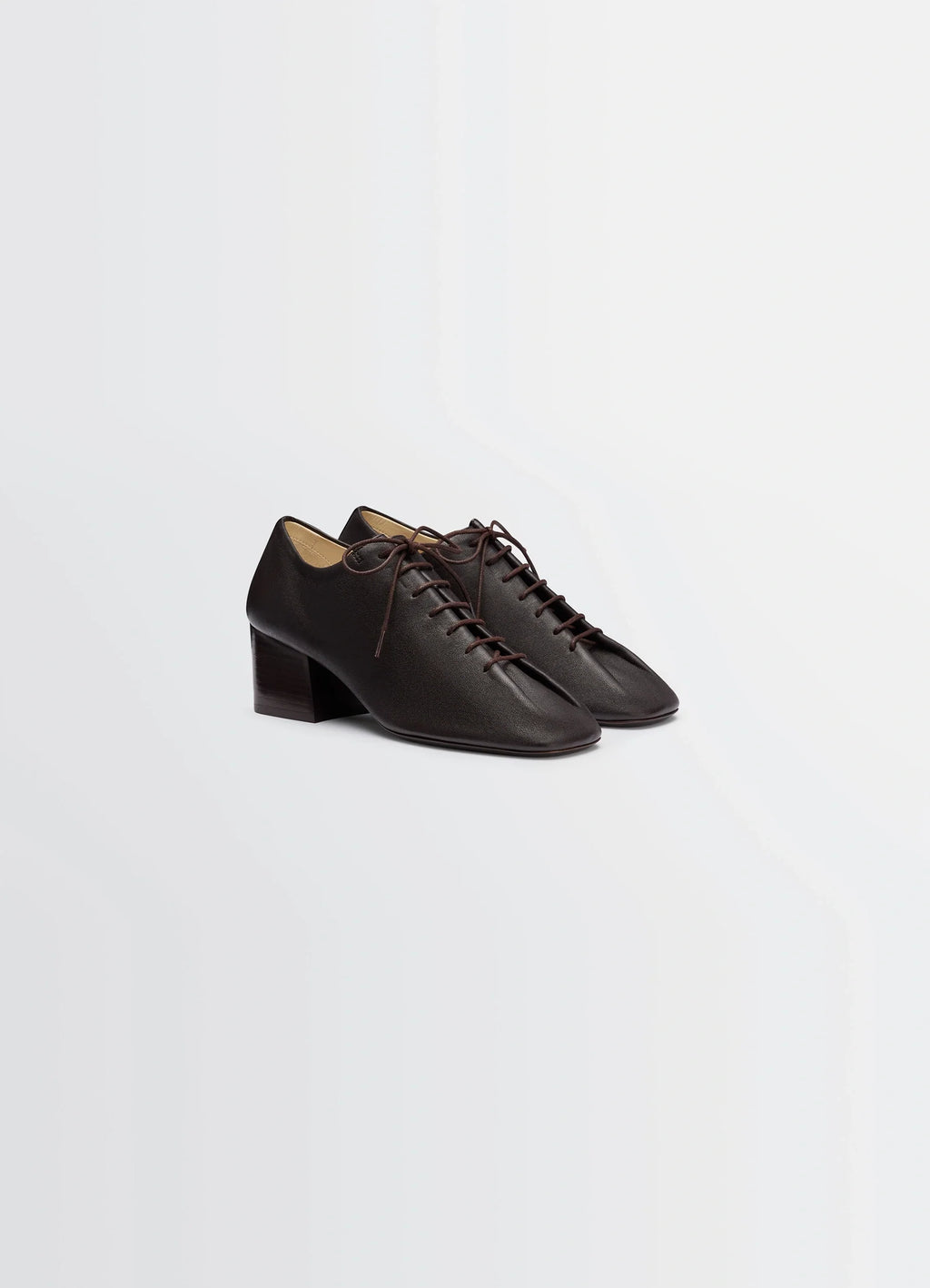 Souris Classic Derbies 55 in Washed Nappa Lambskin Leather, product shot, angled front view textured heel design