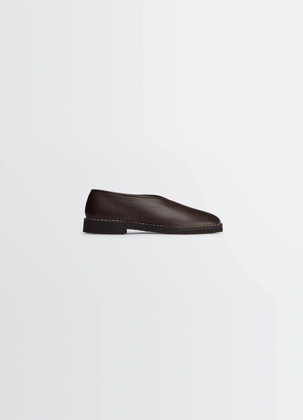 Lemaire Piped Crepe Slippers in Brown LWG Gold-certified leather, product shot, side view textured grained appearance