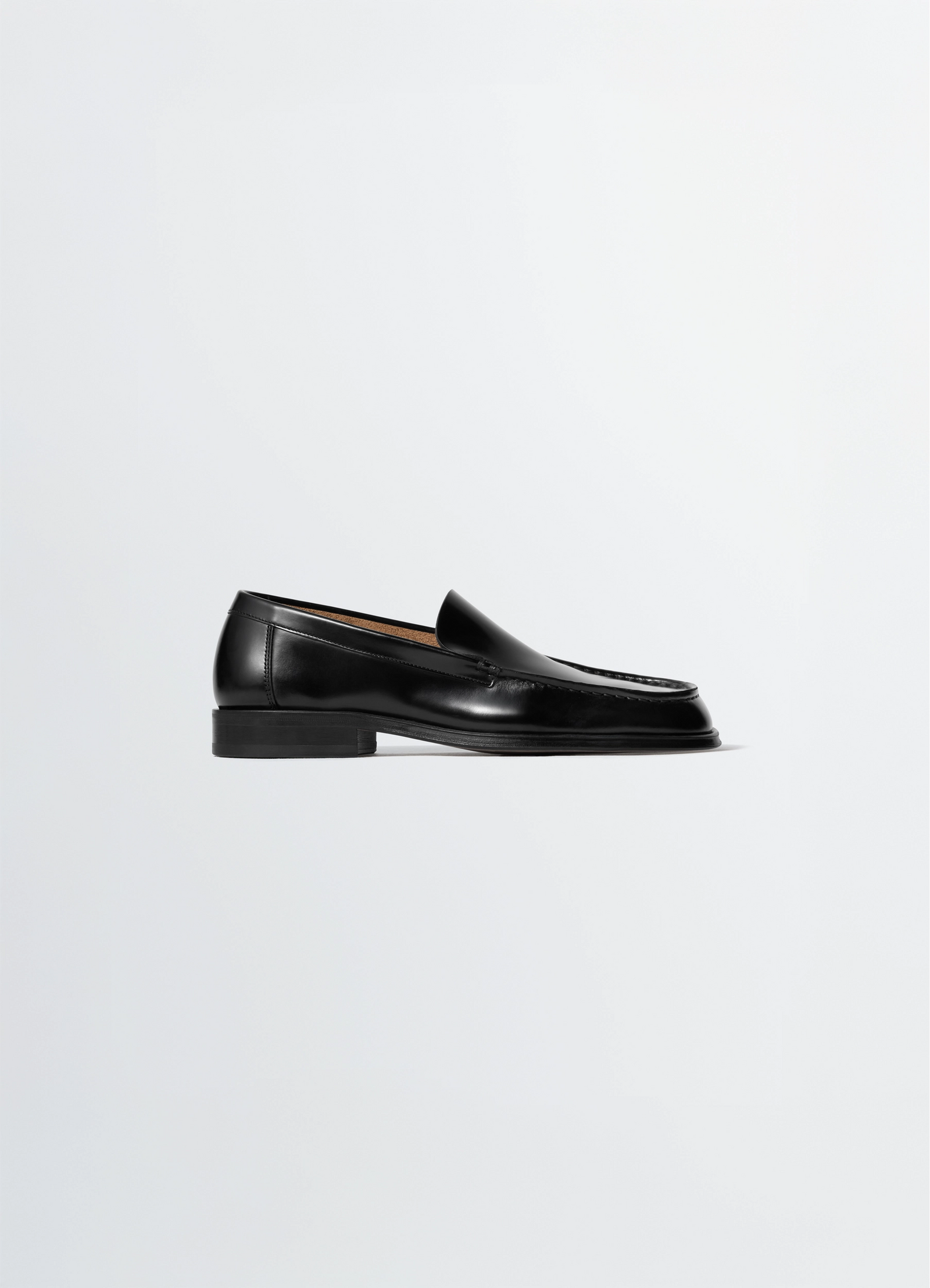 Loafer in leather
