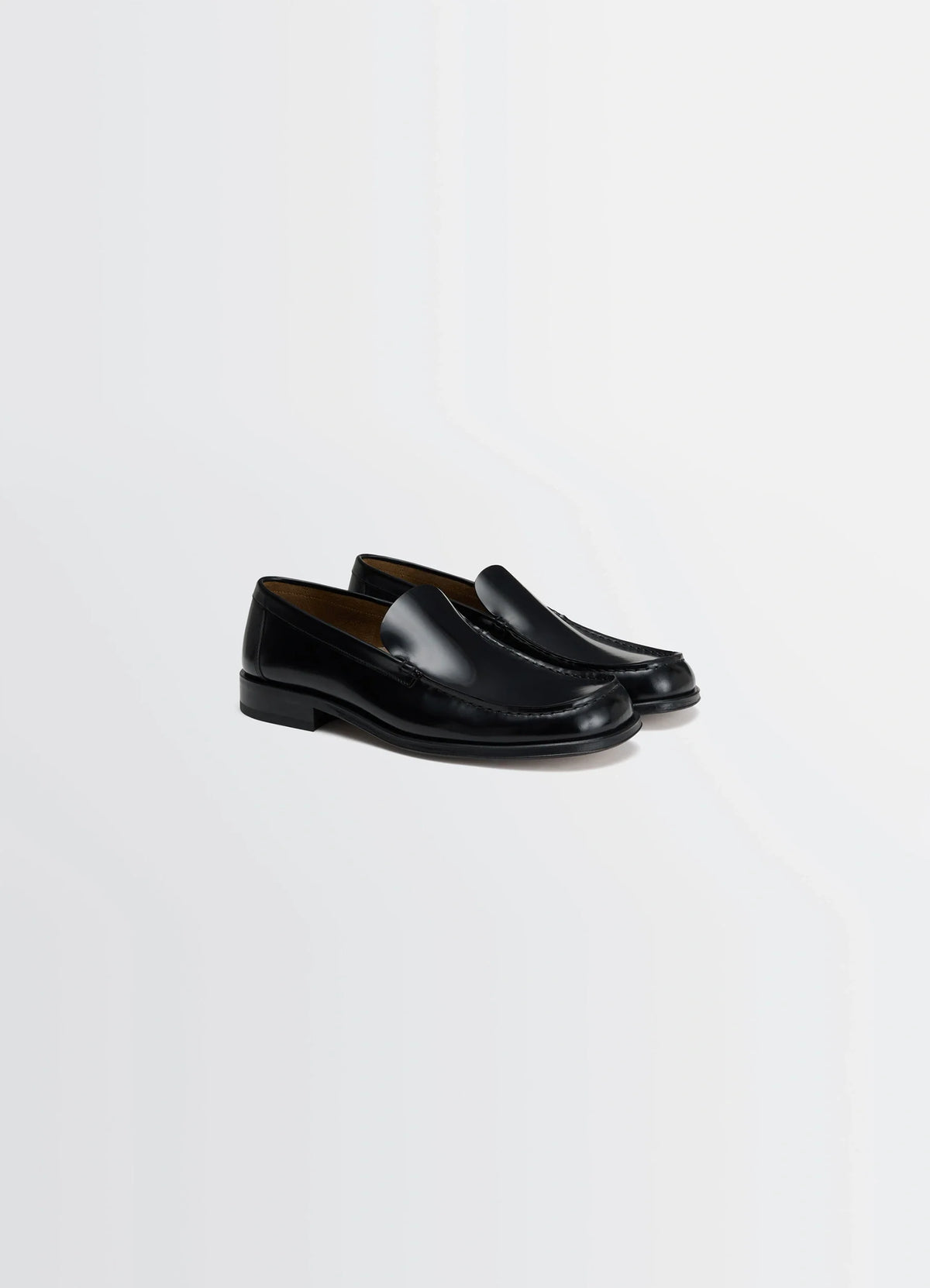 Loafer in Shiny Smooth Calf Leather, product shot, angled shot sleek silhouette