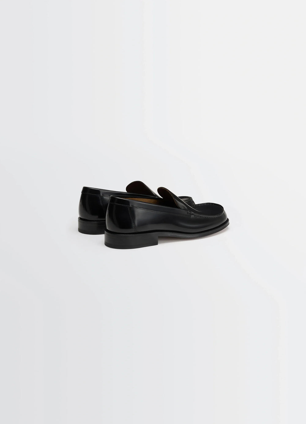 Loafer in Shiny Smooth Calf Leather, product shot, back view polished heel