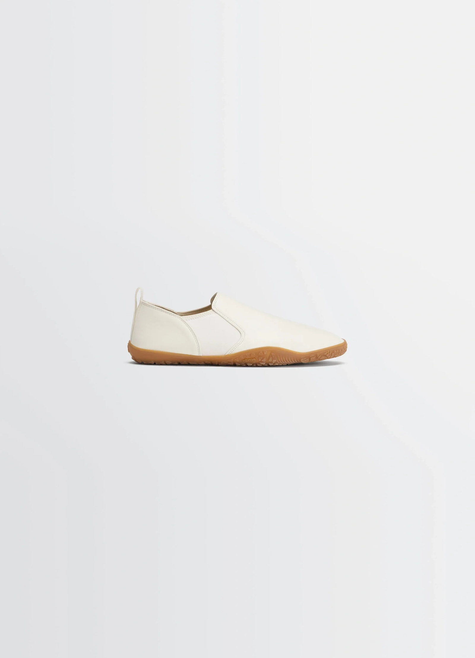 Vibram glove slip on in nappa lamb leather, product shot, side view minimalist slip-on