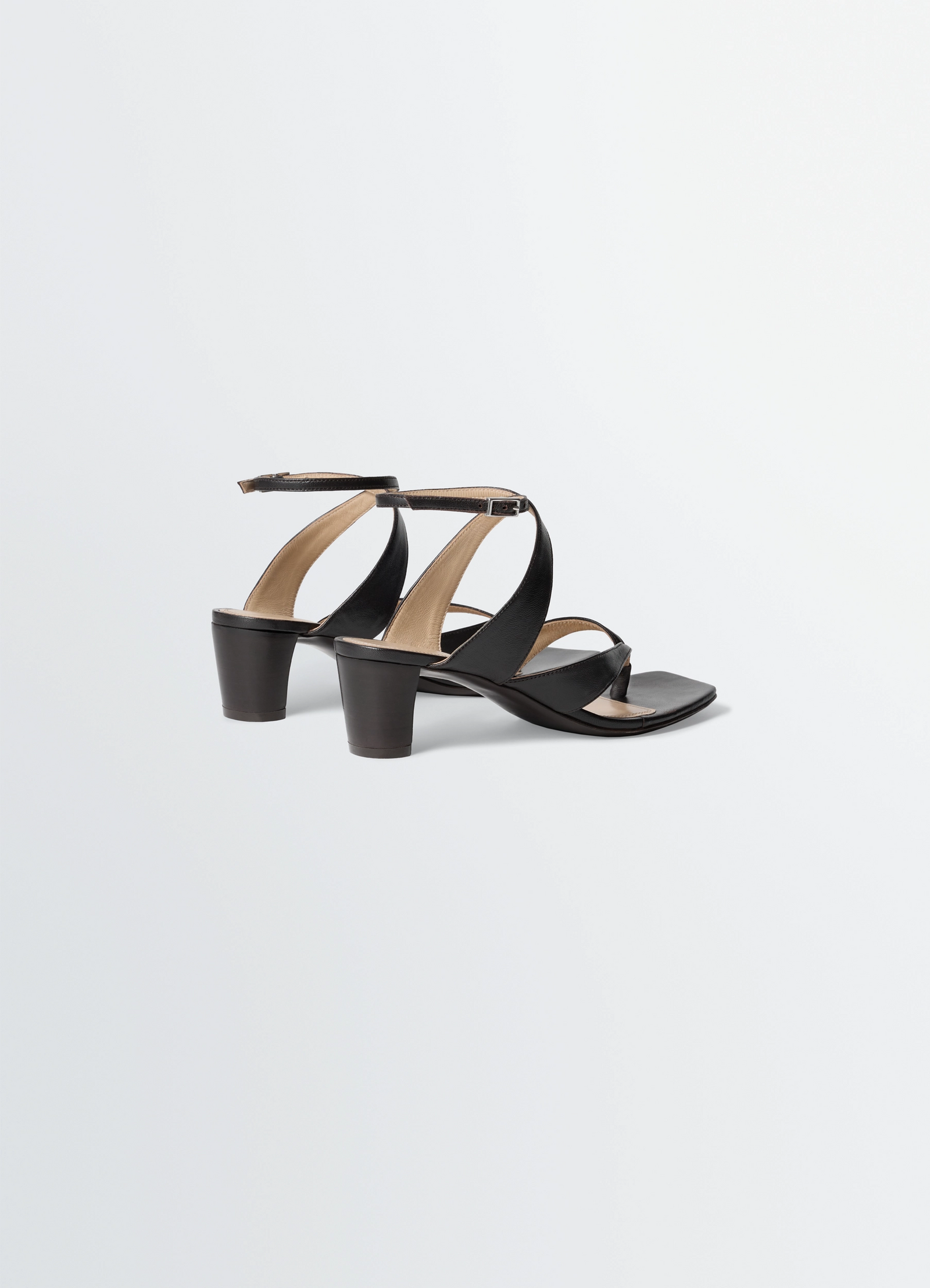 Tong sandals 50 mm heel in shiny lamb nappa leather, product shot, back 3/4 view open toe block heel