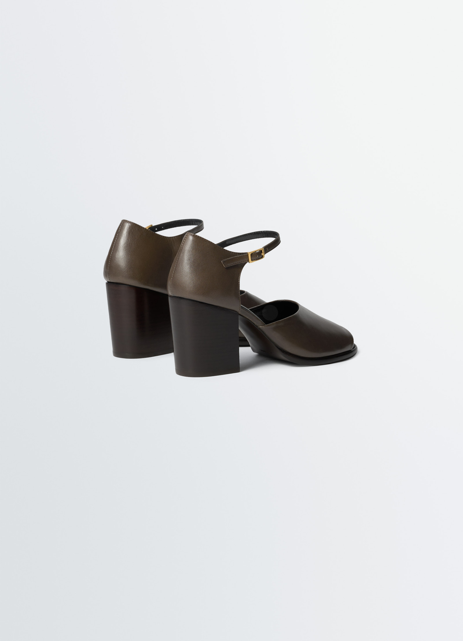 Heeled sandals in glossy leather, product shot, rear view high block heel