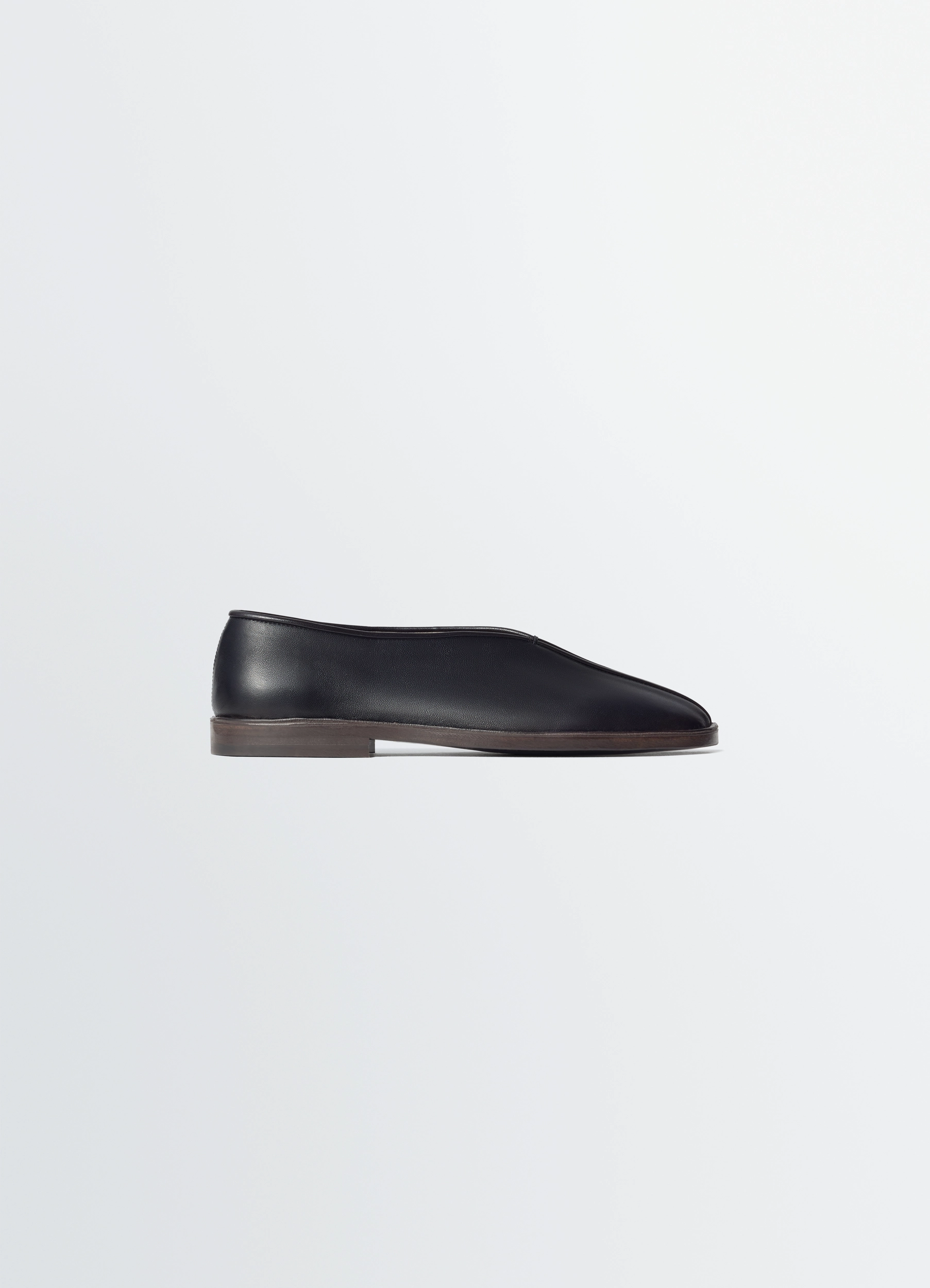 FLAT PIPED SLIPPERS IN LEATHER - Black / Dark Chocolate - Shiny