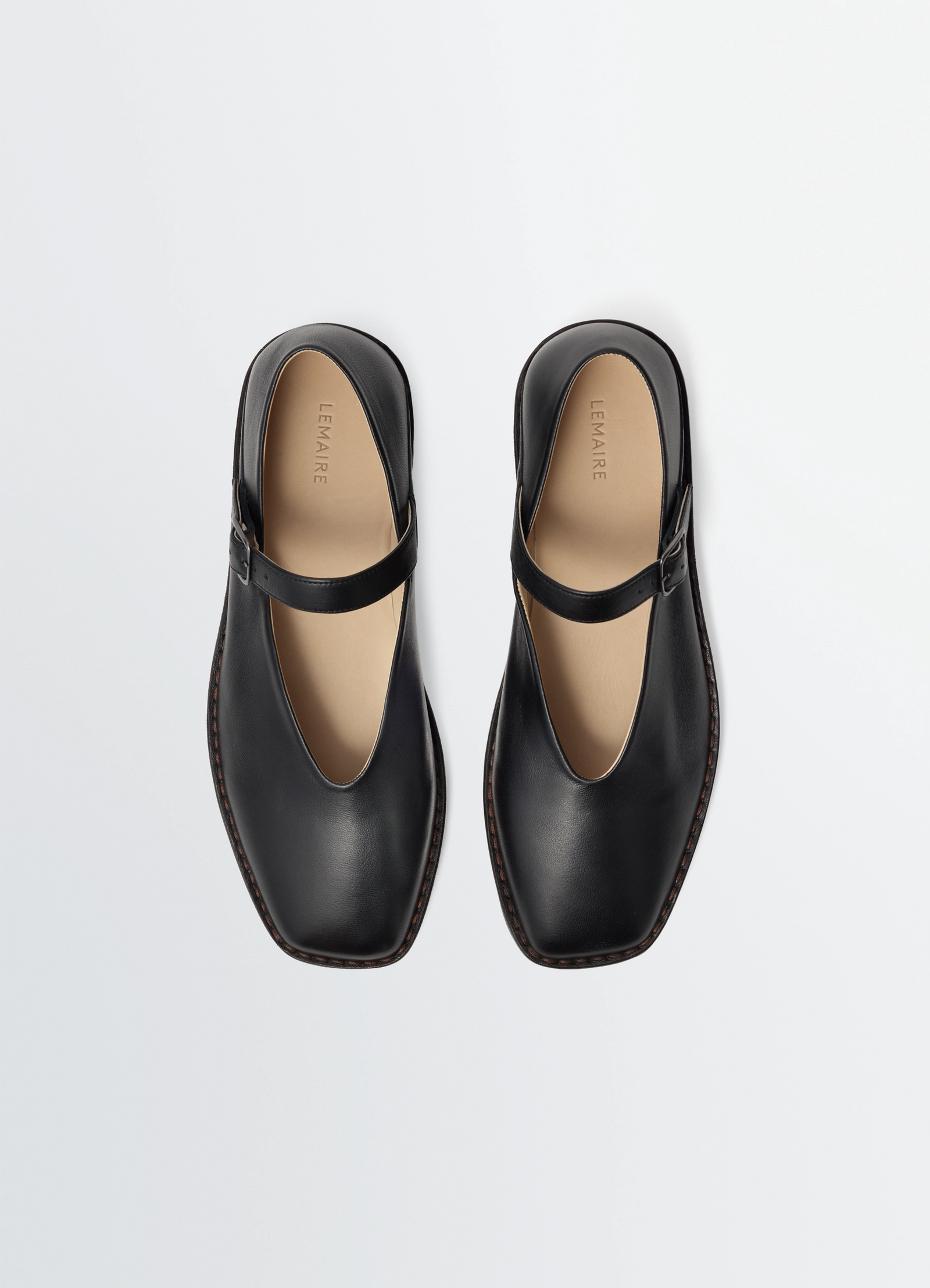 Ballerina shoes in leather in lwg gold nappa lamb leather, product shot, top view mary jane strap