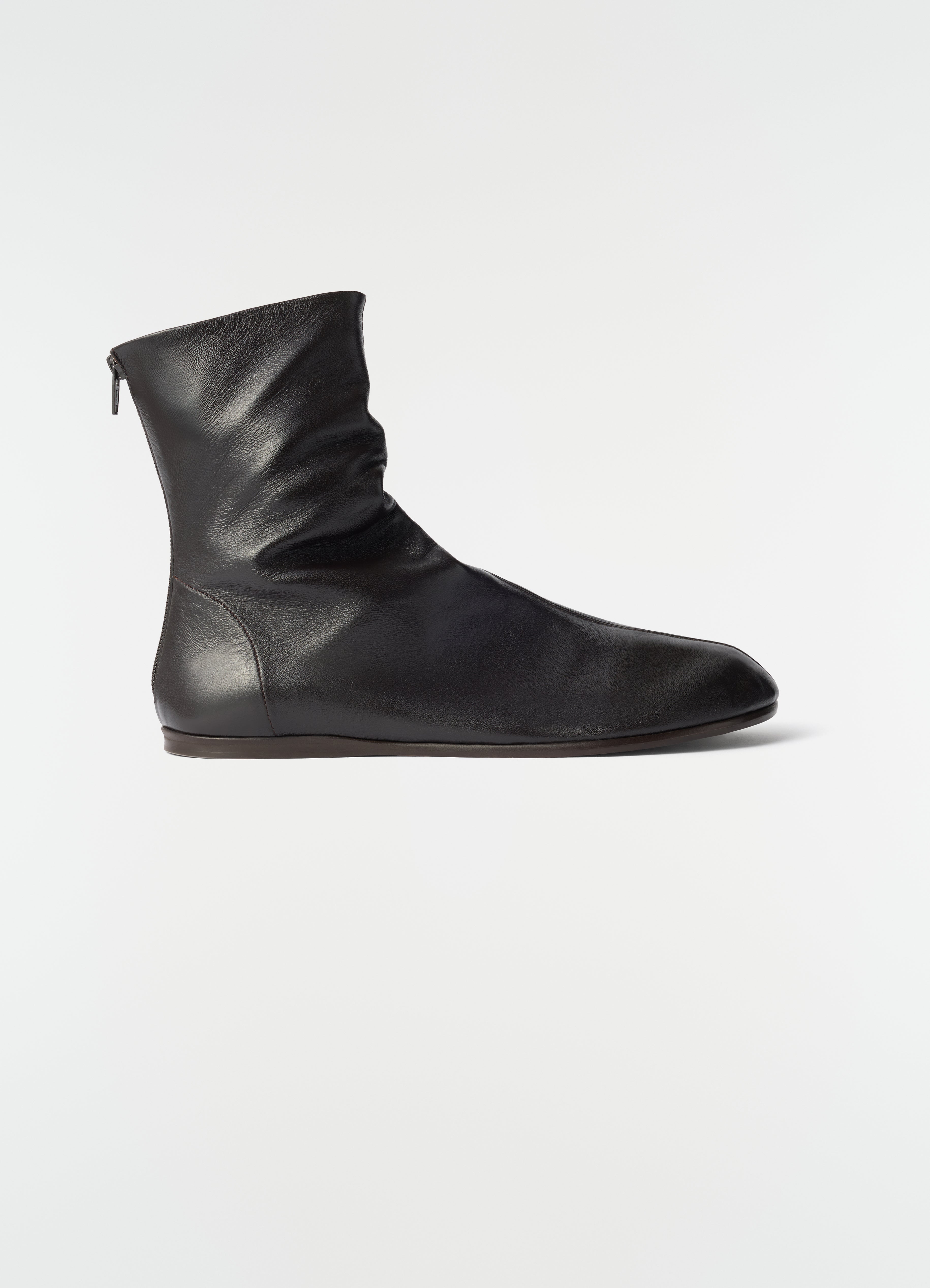 SOCK ANKLE BOOTS IN SHINY NAPPA LAMBSKIN