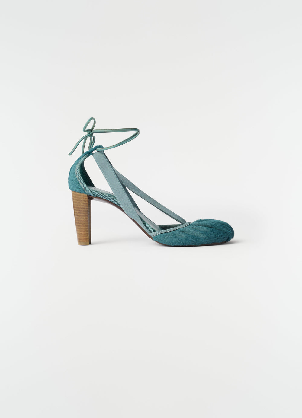 Ballerines à talons 80 mm Pedille en cuir façon poulain, vue produit sur fond blanc, vue de profil, talon visible