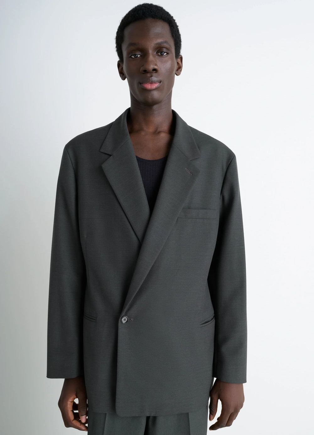 SOFT DOUBLE BREASTED JACKET in Mottled Tropical Wool-Blend, model shot, Front view Tailored double-breasted