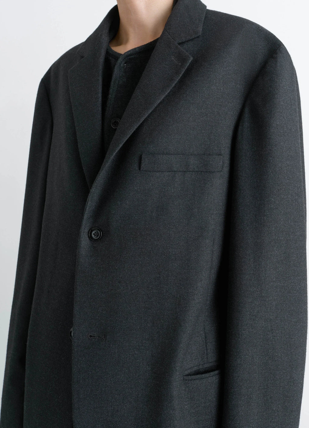 Lemaire Soft Single Breasted Jacket in Lightweight Cashmere-Blend, model shot, close-up view structured lapel