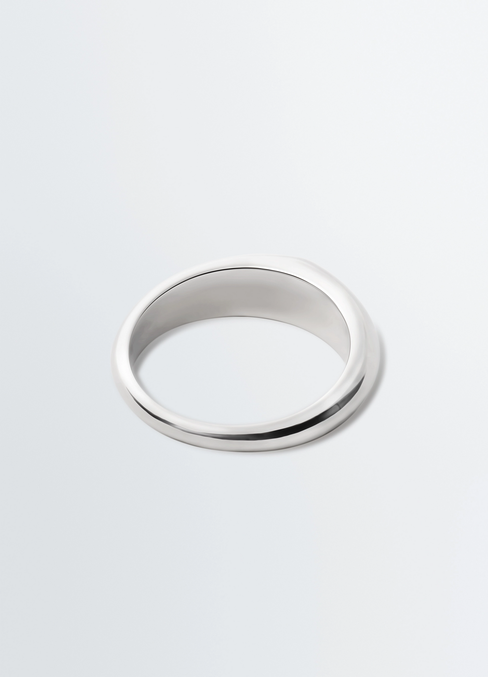 Drop ring in silver in rhodium-plated silver, product shot, top view smooth curved band