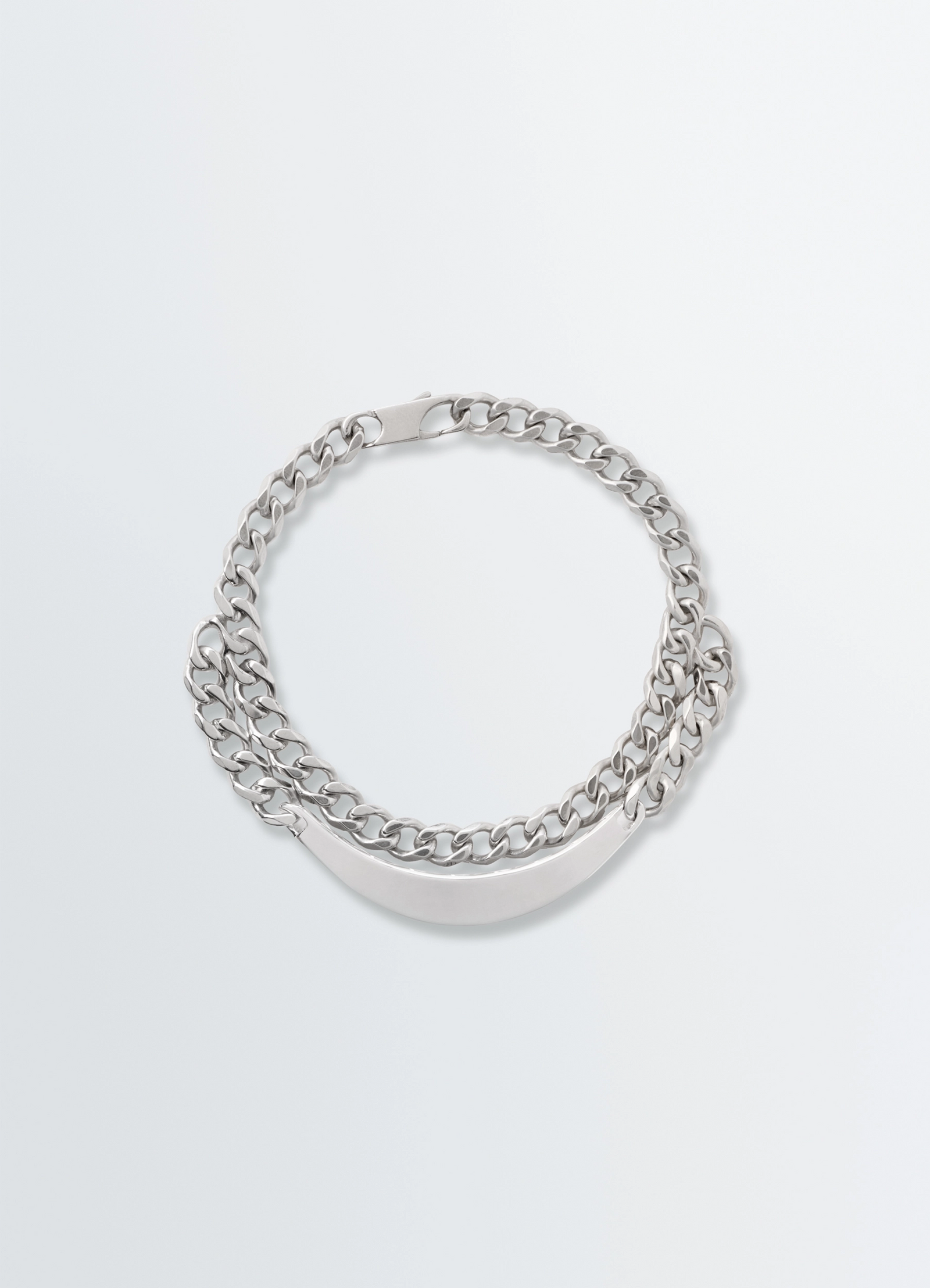 Id bracelet m in silver, product shot, front view subtle engraving