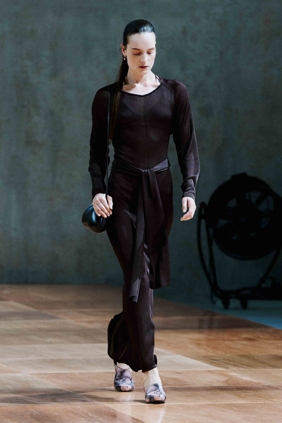 LOOK 7